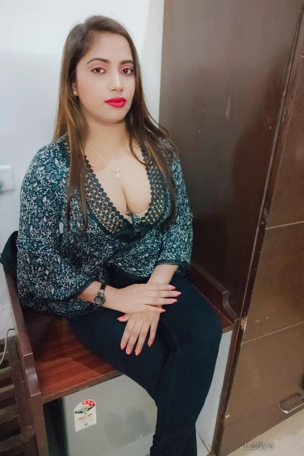 Bella, 24 years old Thane escort girl with big tits, height 154 sm, Weight  kg