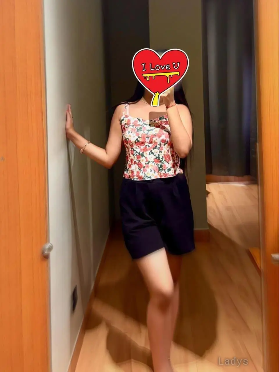 Daniela, 24 years old Thane escort girl with big tits, height 163 sm, Weight kg