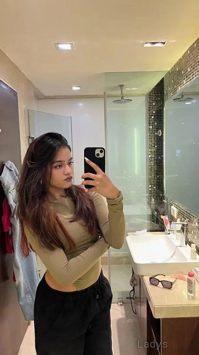 Aayesha, 24 years beautiful nude Thane escorts girl, height 153 sm, Weight  kg