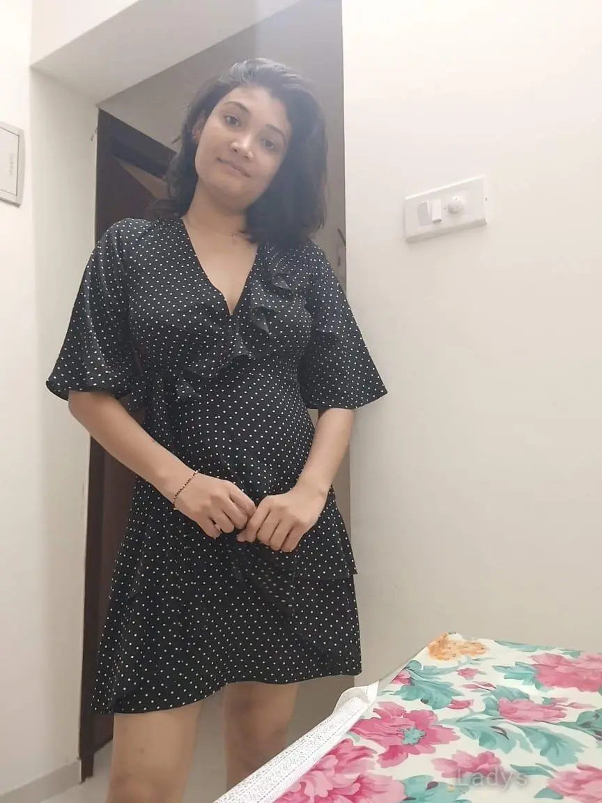 Aisha, 32 years beautiful nude Thane escorts girl, height 168 sm, Weight  kg