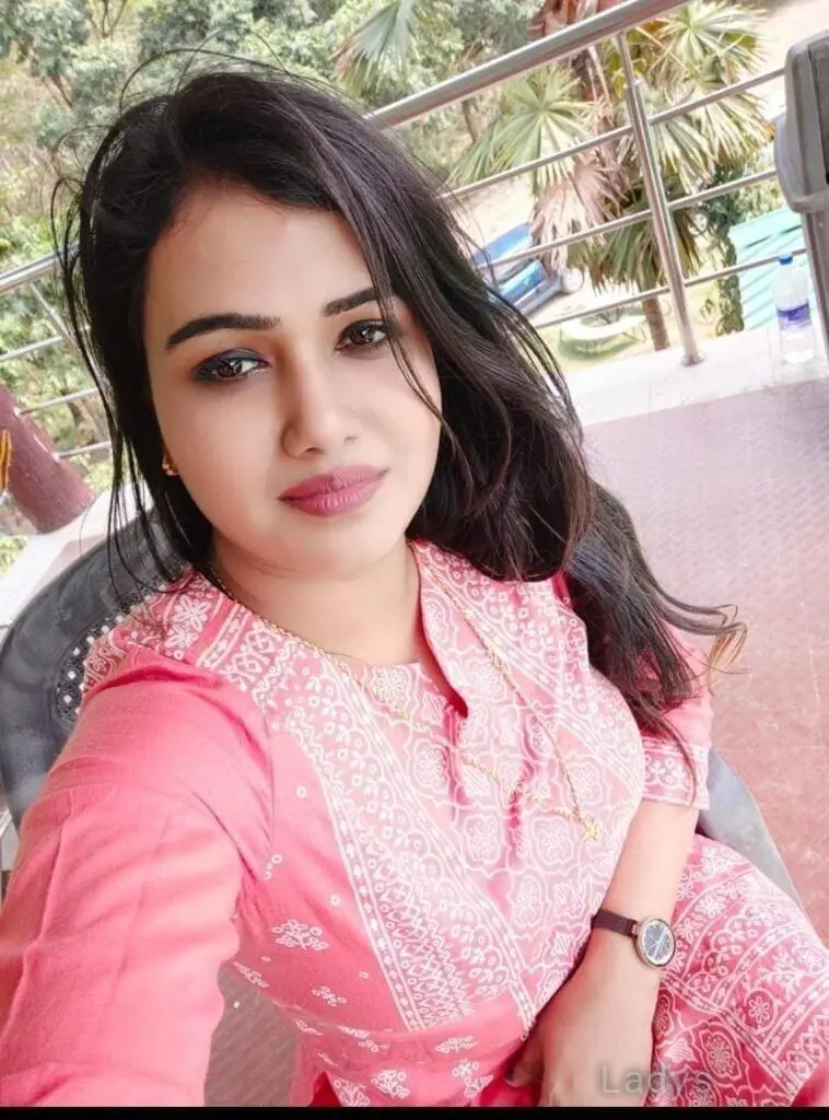 Anna, 23 years beautiful nude Thane escorts girl, height 198 sm, Weight  kg