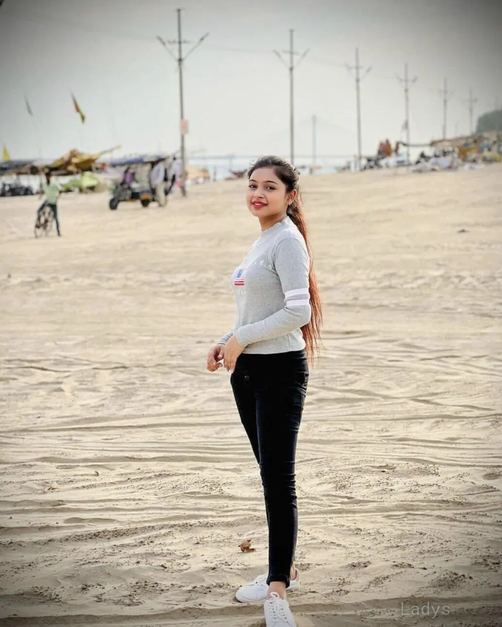 Donna, 22 years beautiful nude Thane escorts girl, height 164 sm, Weight kg
