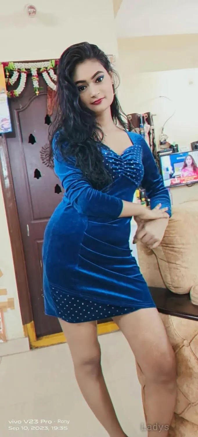 Kavya, 23 years beautiful nude Thane escorts girl, height 154 sm, Weight  kg