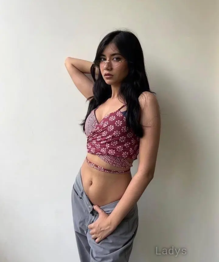 Roshni Joshi, years beautiful nude Thane escorts girl, height sm, Weight kg