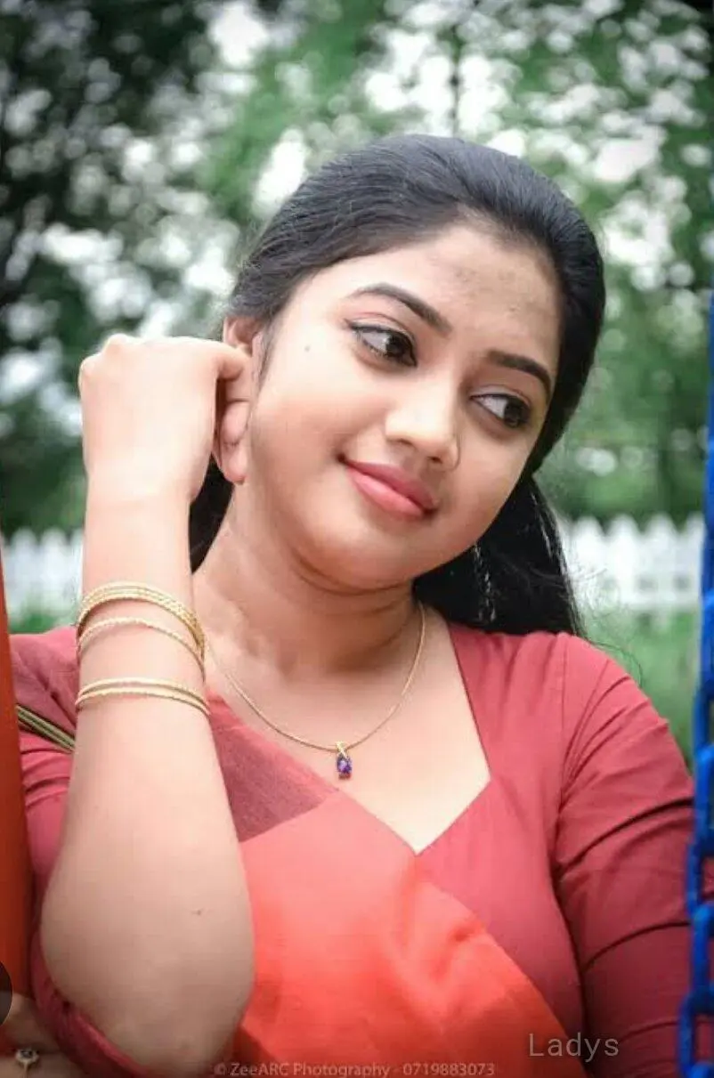 Jenni, 28 years old Thiruvananthapuram escort girl with big tits, height sm, Weight kg