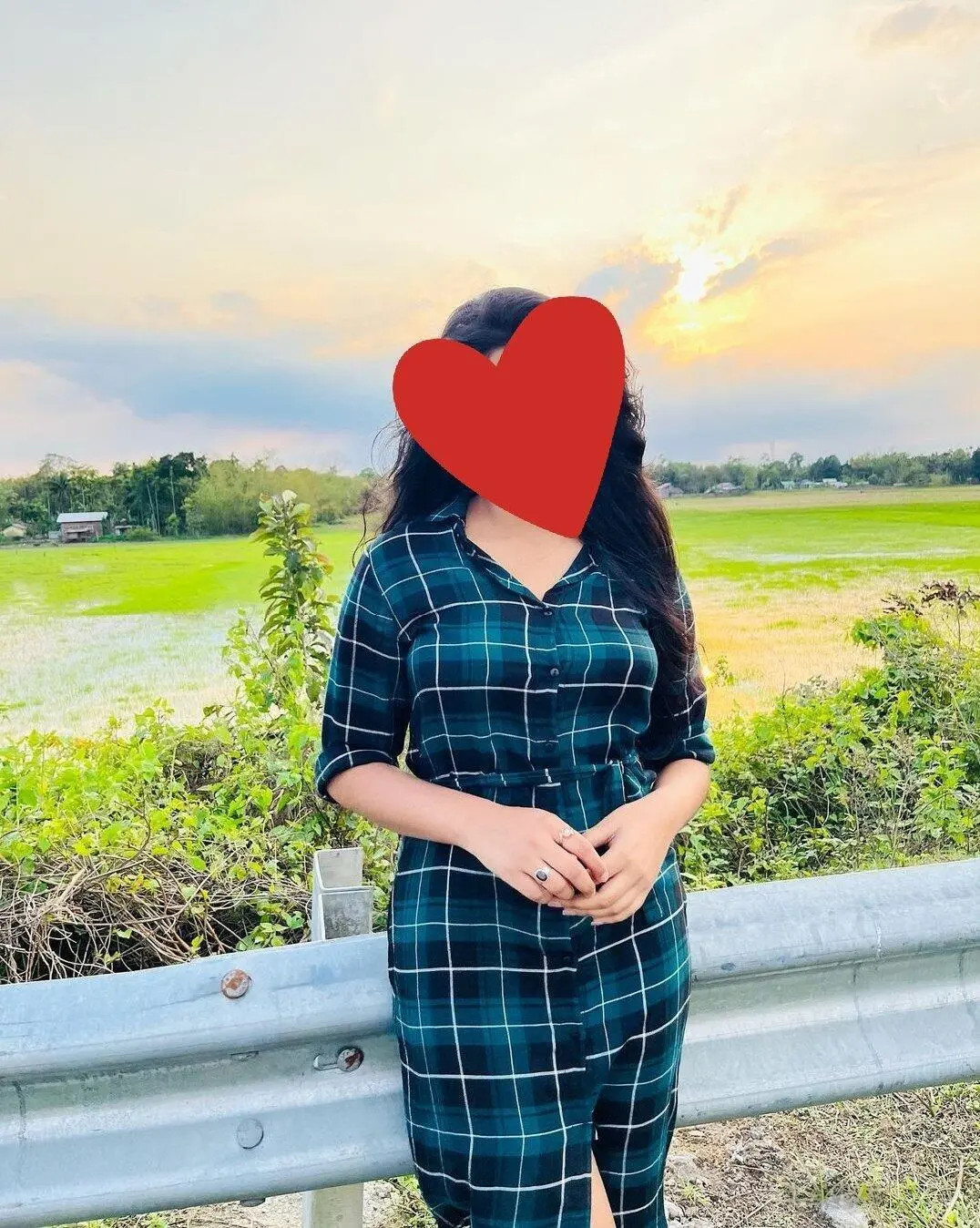 Riya, 23 years old Thiruvananthapuram escort girl with big tits, height 165 sm, Weight kg