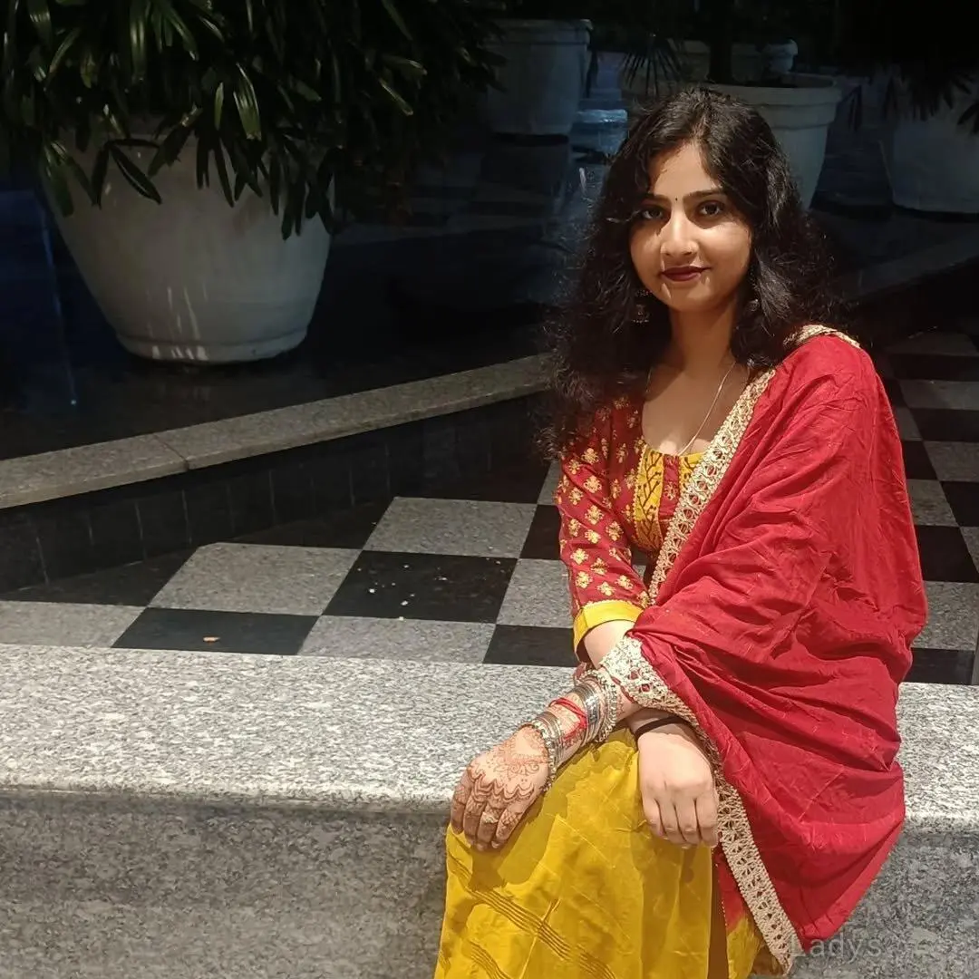 Shivu, years old Thiruvananthapuram escort girl with big tits, height sm, Weight kg
