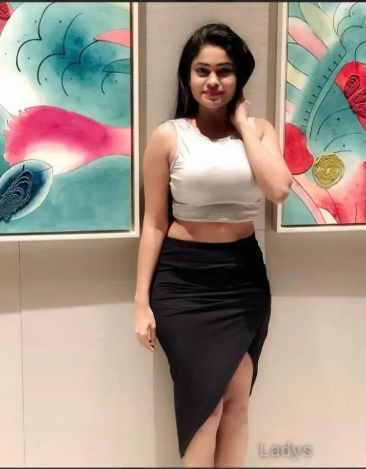 Ashik, 24 years beautiful nude Thiruvananthapuram escorts girl, height 180 sm, Weight kg