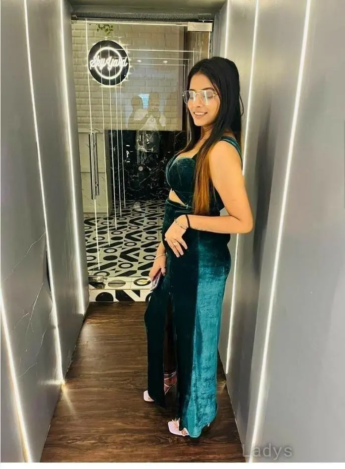 Daniela, years beautiful nude Thiruvananthapuram escorts girl, height sm, Weight kg