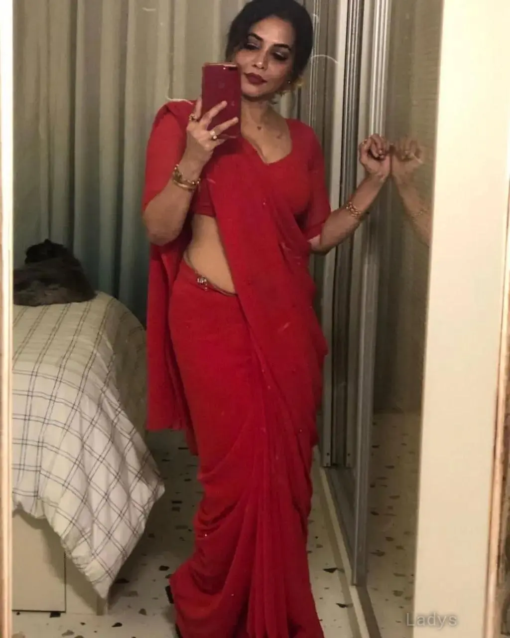 Madhu, 28 years beautiful nude Thiruvananthapuram escorts girl, height 154 sm, Weight kg