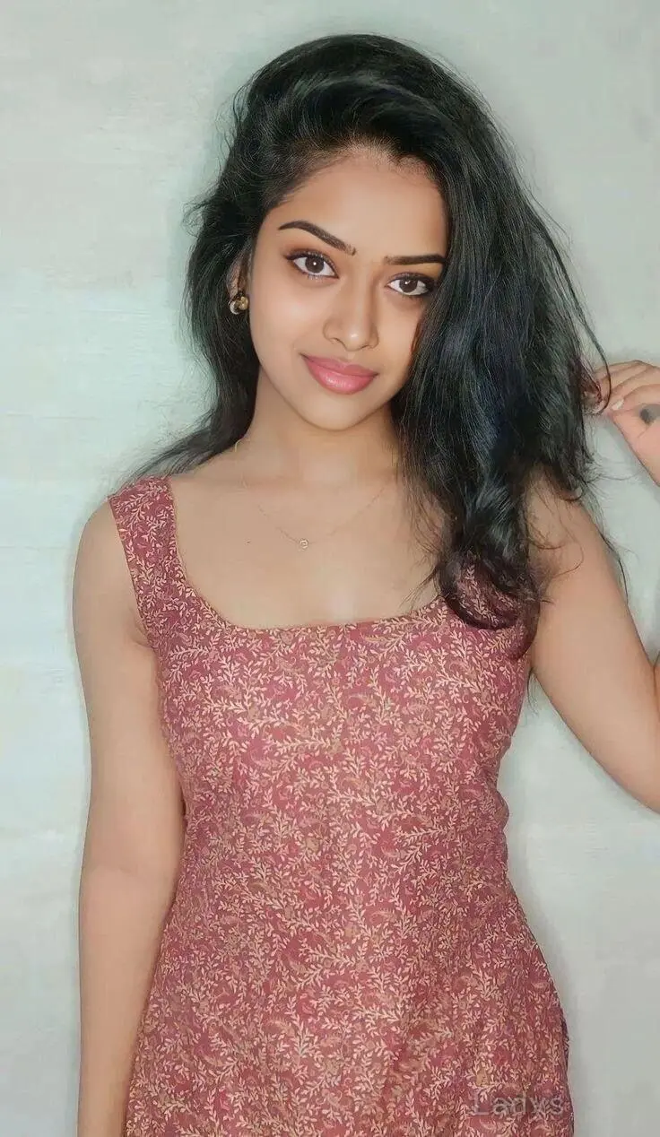 Sharma Reena,  years beautiful nude Thiruvananthapuram escorts girl, height  sm, Weight  kg