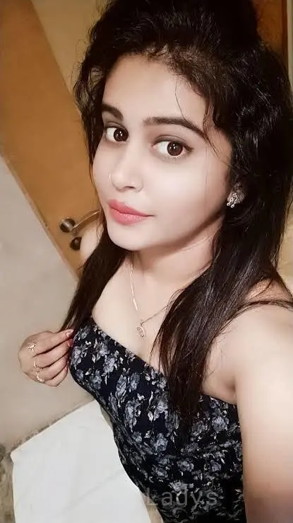 Sneha, 25 years beautiful nude Thiruvananthapuram escorts girl, height 160 sm, Weight kg