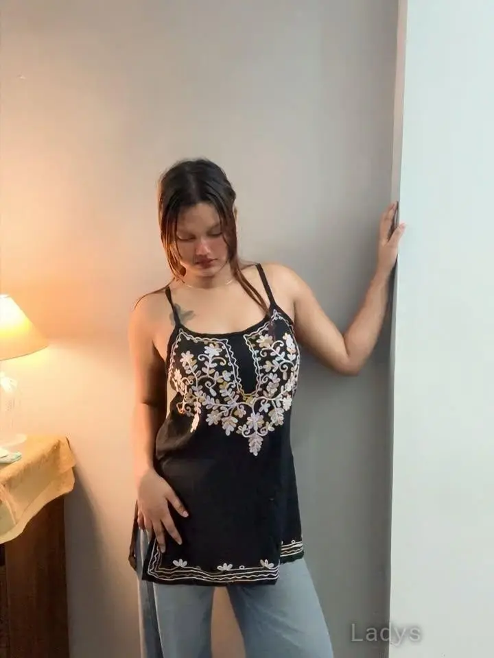 Anushka, 22 years old Thrissur escort girl with big tits, height 154 sm, Weight kg
