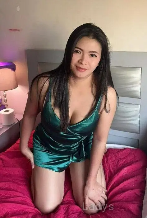 Anna, 25 years beautiful nude Tirana escorts girl, height 162 sm, Weight 55 kg