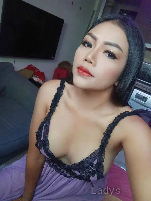 Miaoxuan, 24 years beautiful nude Tirana escorts girl, height 168 sm, Weight 56 kg