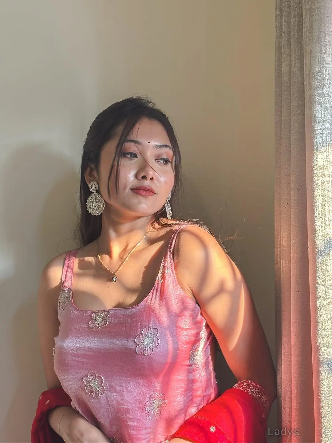 Jenny, 21 years beautiful nude Tiruchirapalli escorts girl, height 155 sm, Weight kg