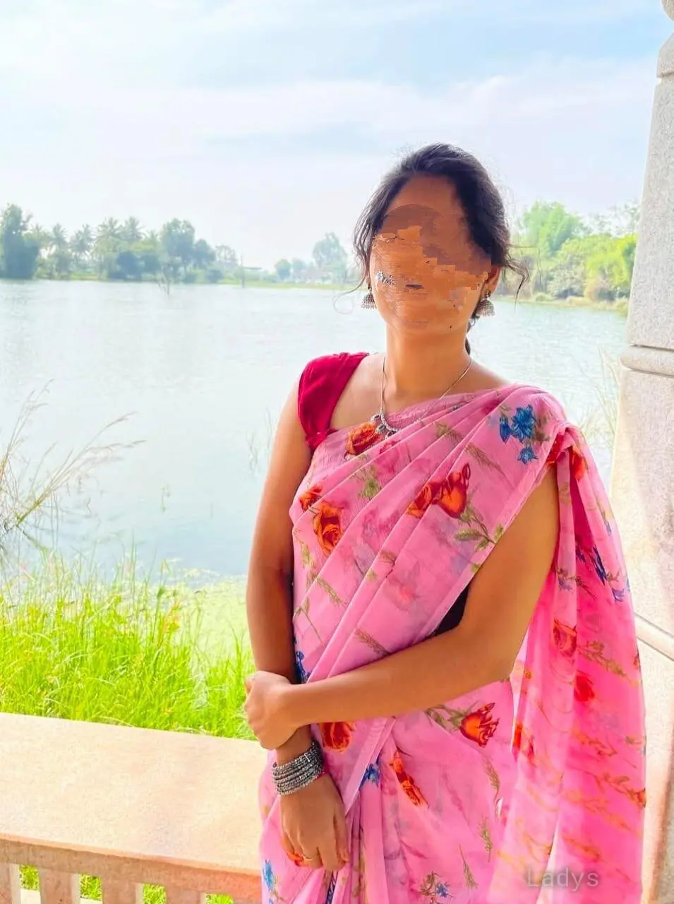 Nenu, 23 years beautiful nude Tiruchirapalli escorts girl, height 158 sm, Weight kg