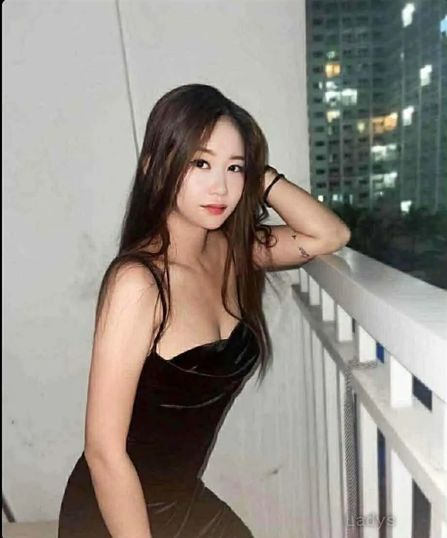 Lexi, 24 years old Táizhōng escort girl with big tits, height 162 sm, Weight  kg