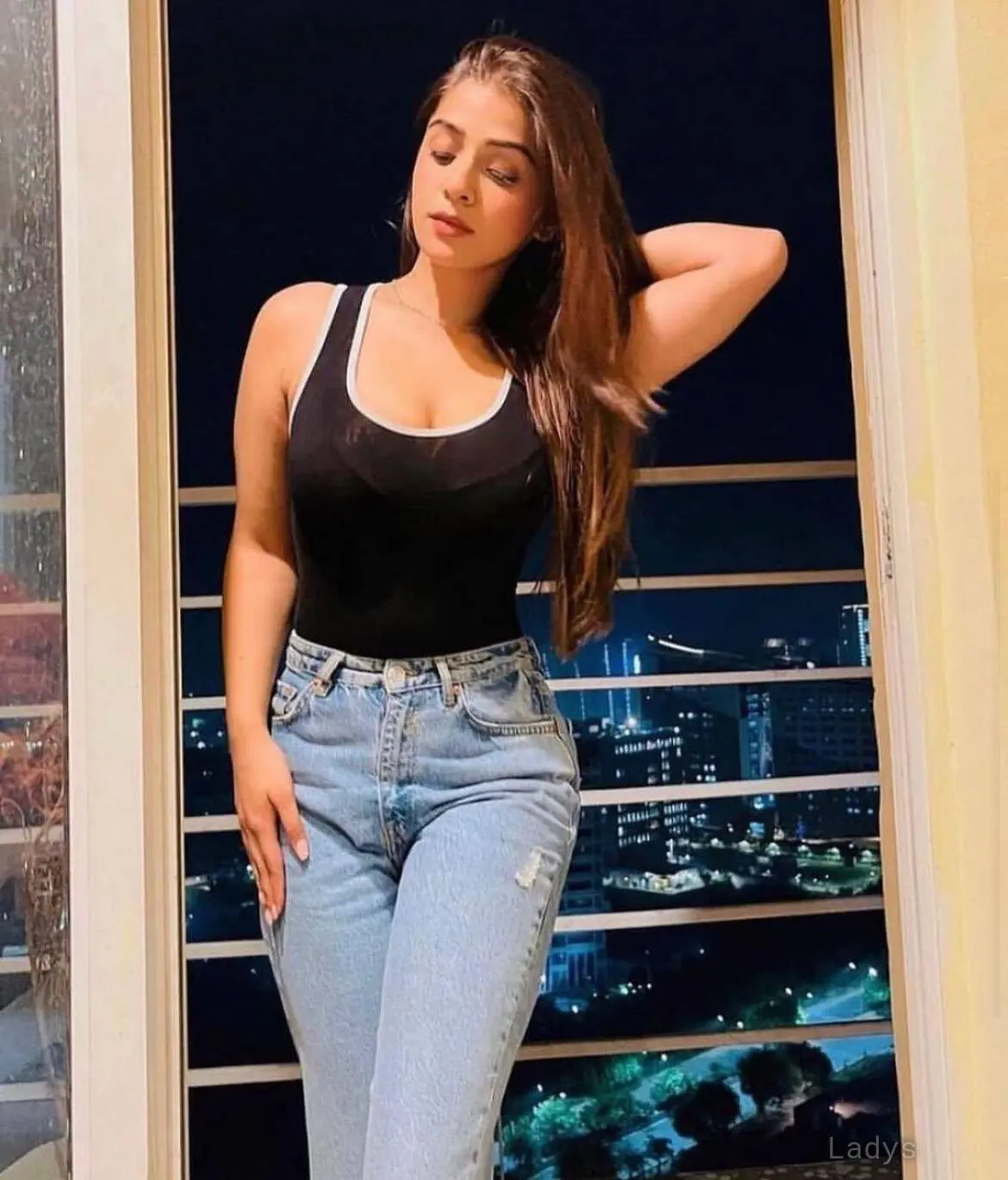 Rinkal, 23 years old Táizhōng escort girl with big tits, height 154 sm, Weight kg