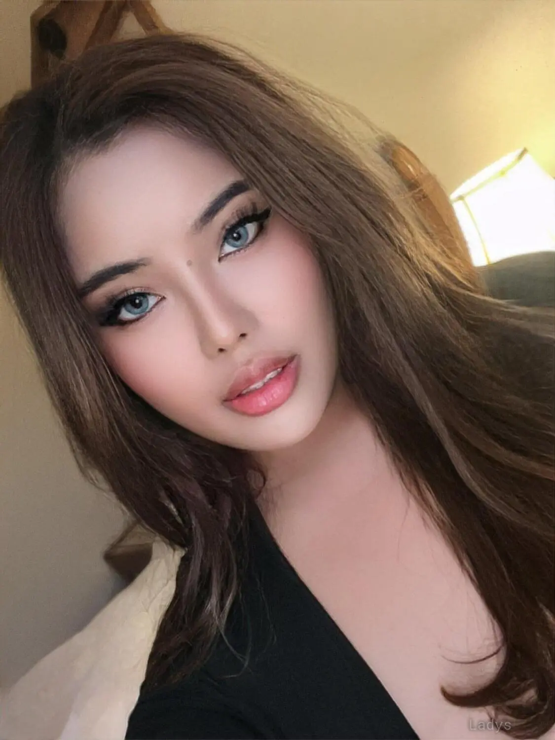 Lisa, 23 years sexy hot local Táizhōng excorts girl, height 168 sm, Weight kg