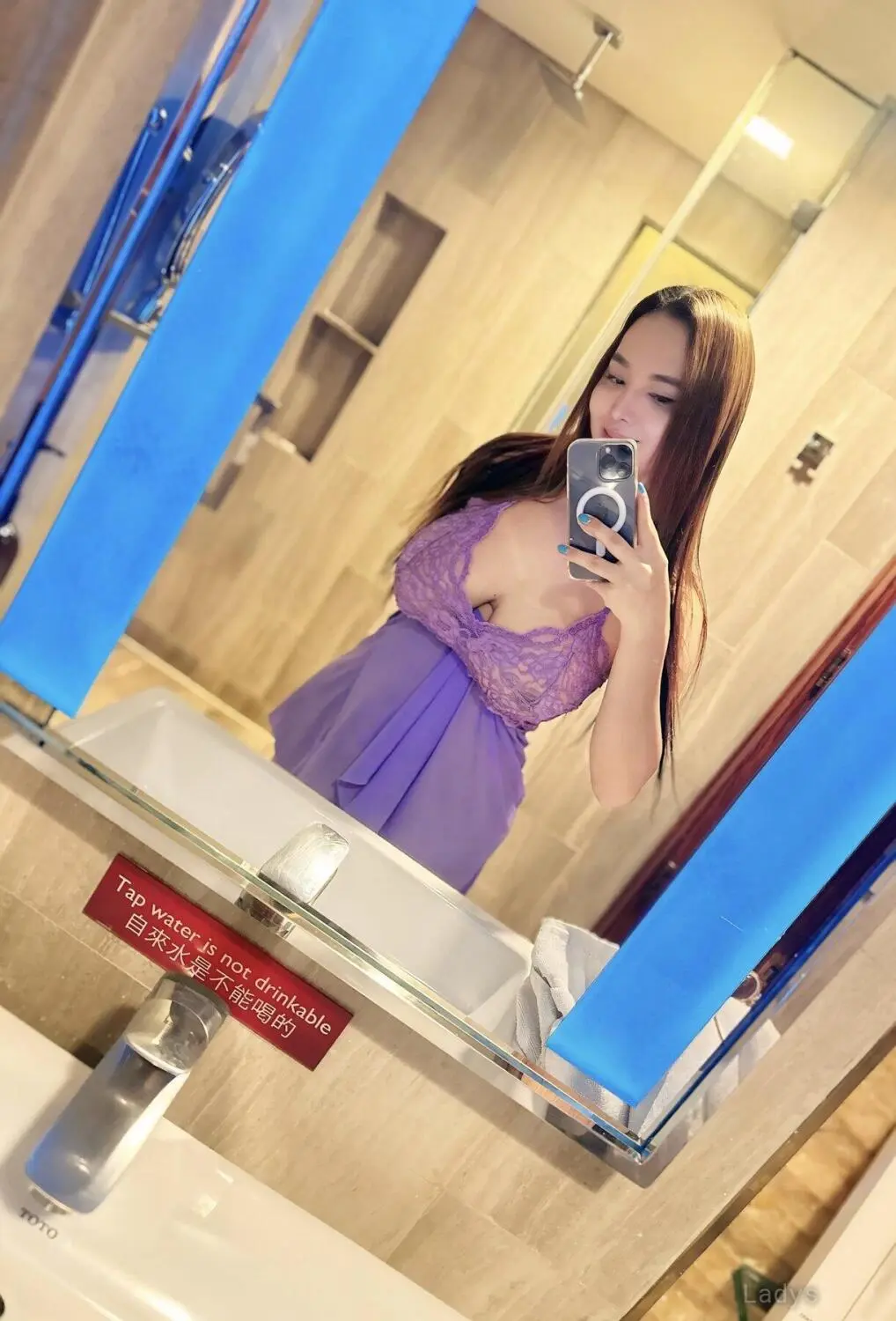 Sofie, 24 years sexy toples Táizhōng scorts girl, height 163 sm, Weight  kg