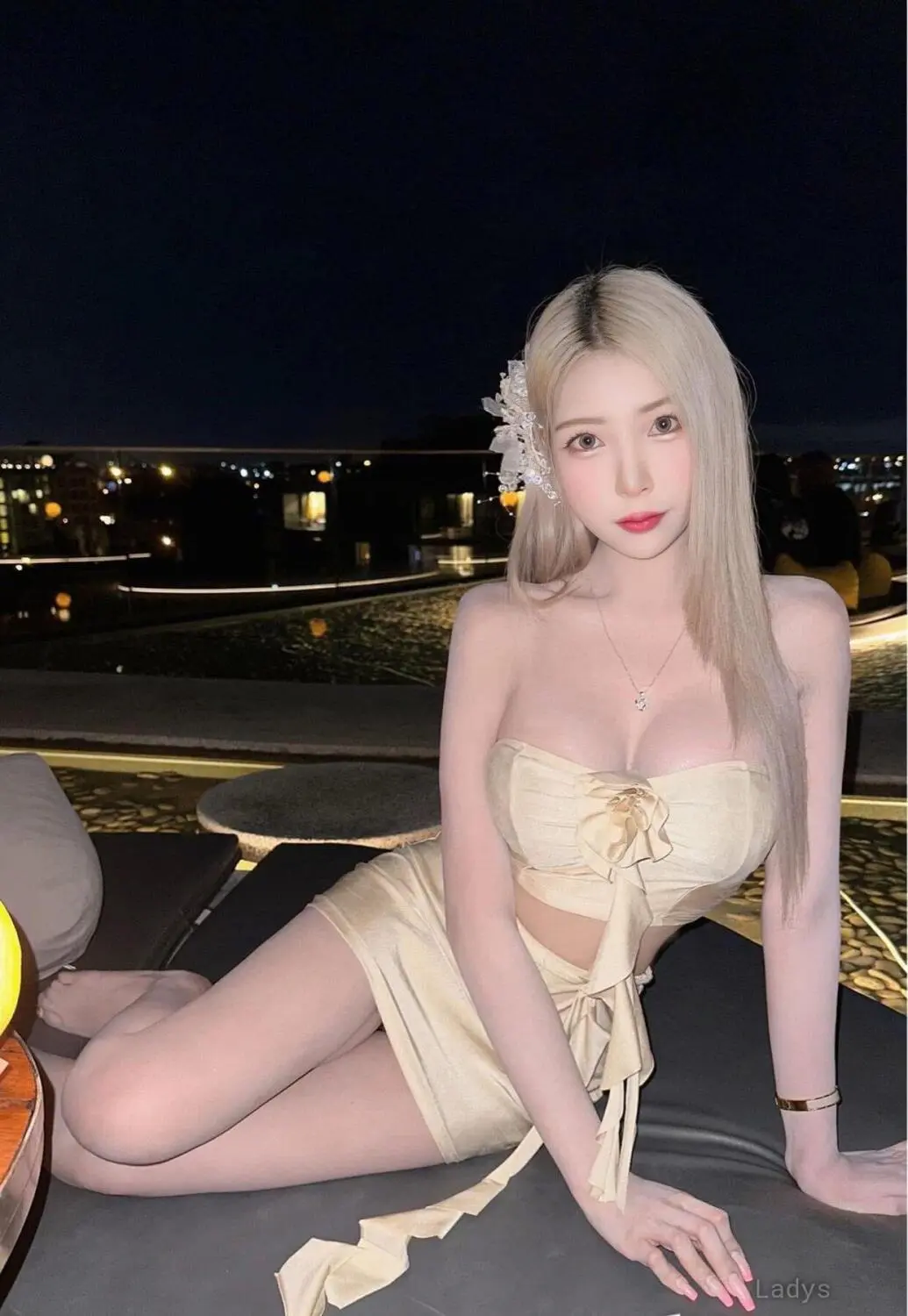 Arin, 24 years old Tokyo escort girl with big tits, height 169 sm, Weight  kg