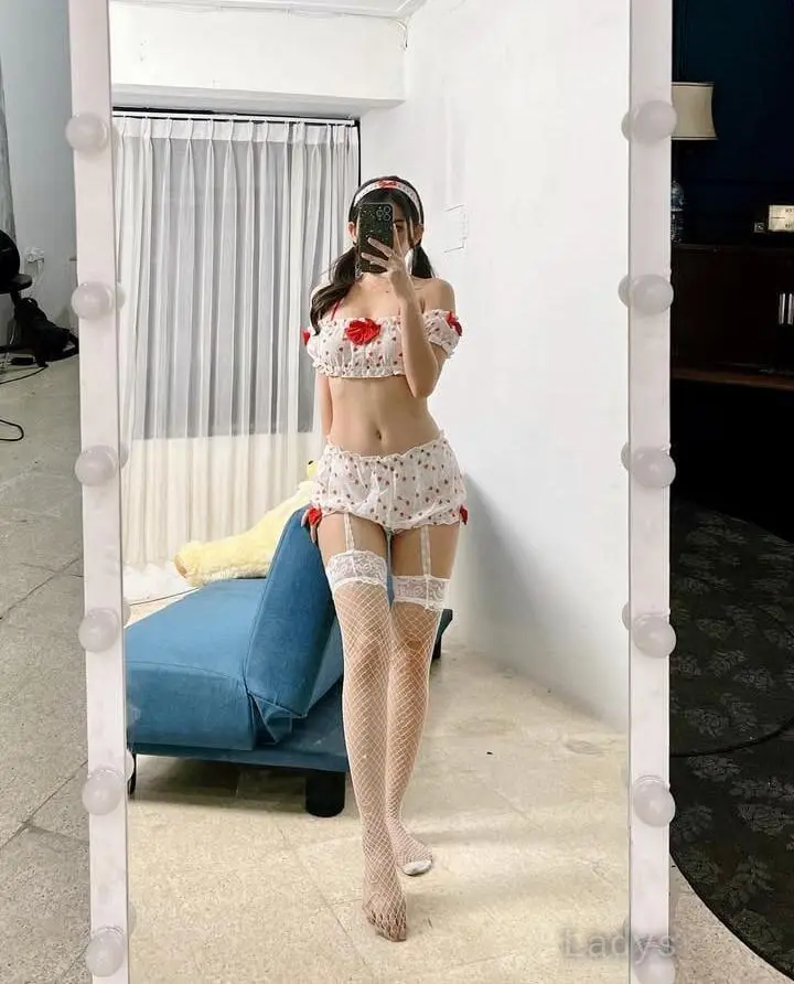 Cherish, 25 years old Tokyo escort girl with big tits, height 167 sm, Weight kg