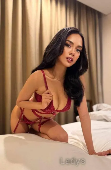 Alina, 24 years beautiful nude Tokyo escorts girl, height 169 sm, Weight 54 kg