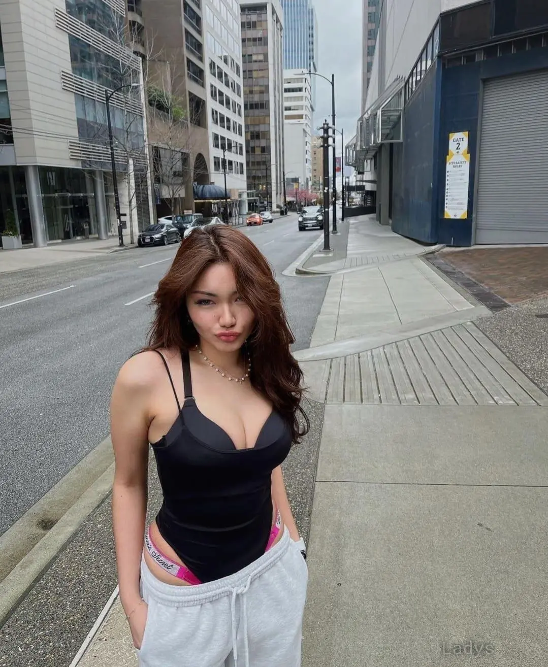 Chanel, 22 years beautiful nude Tokyo escorts girl, height 163 sm, Weight  kg