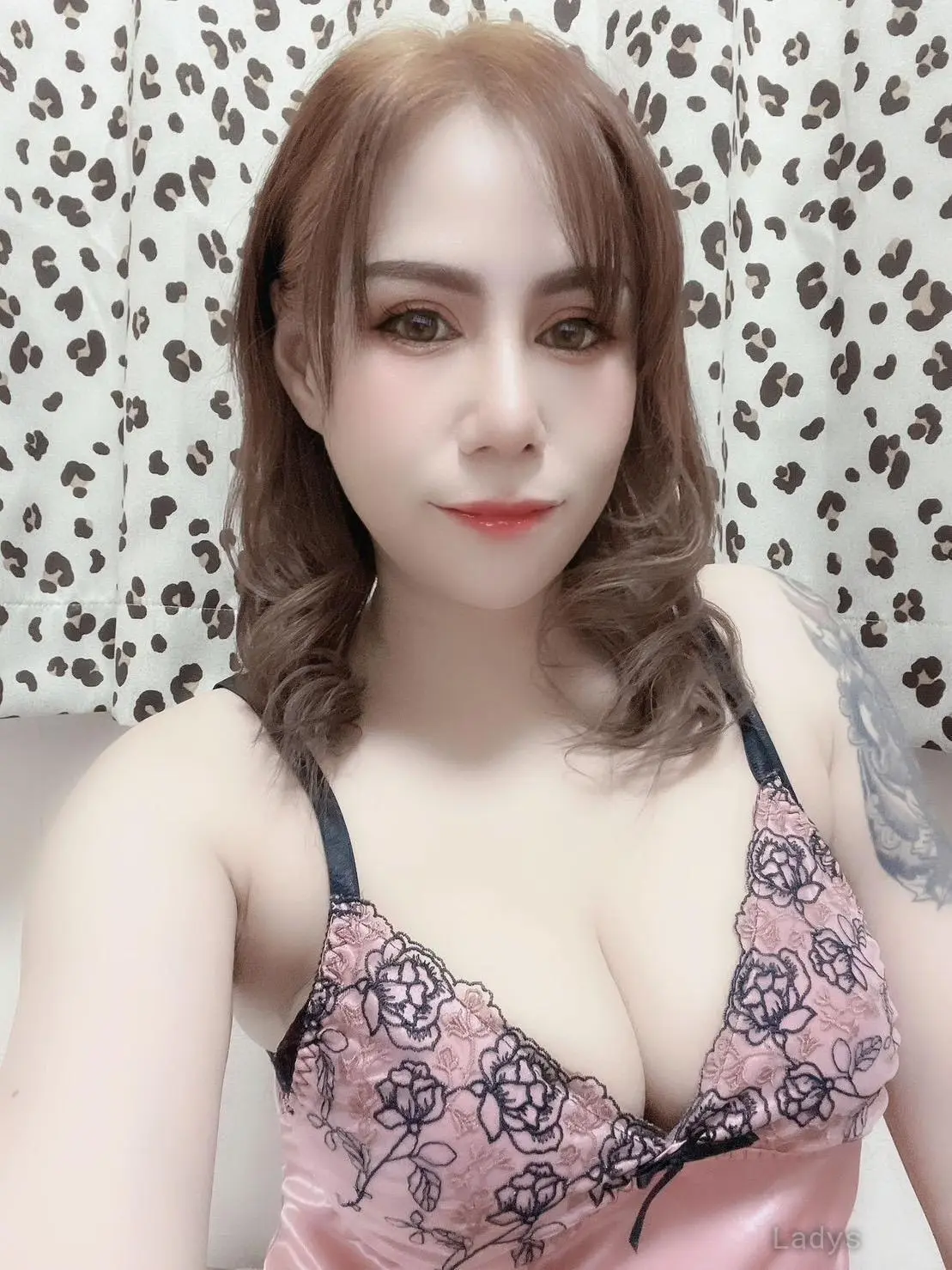 DORA, 23 years beautiful nude Tokyo escorts girl, height 154 sm, Weight  kg