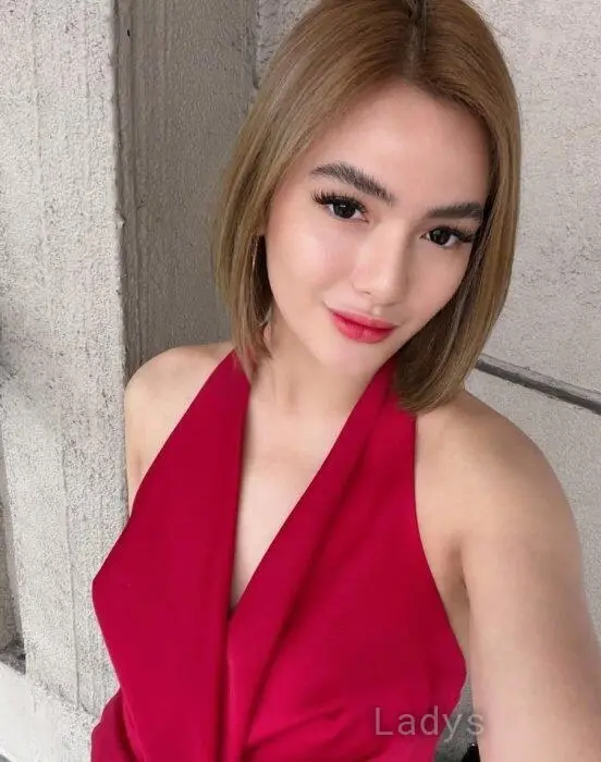 Polly, 22 years beautiful nude Tokyo escorts girl, height 162 sm, Weight 55 kg