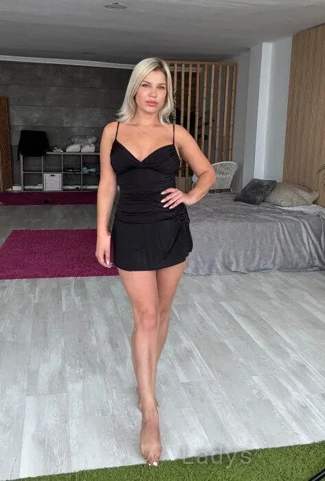 Angel Rivas, 34 years beautiful nude Torino escorts girl, height 165 sm, Weight 55 kg