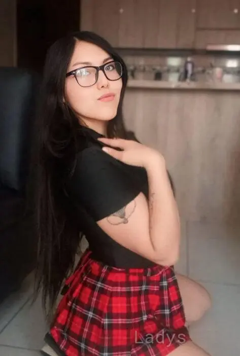 Arlette, 25 years beautiful nude Toronto escorts girl, height 162 sm, Weight 58 kg