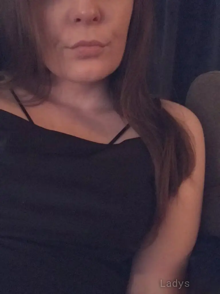 Brea Rose, 20 years beautiful nude Toronto escorts girl, height 167 sm, Weight 53 kg