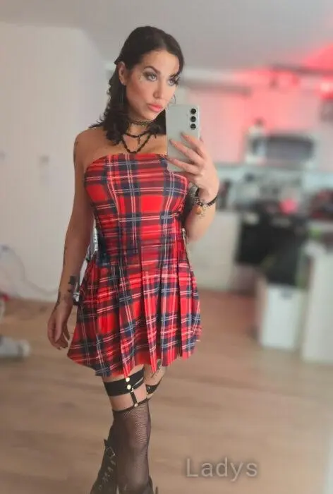 Heidi Van Horny, 29 years beautiful nude Toronto escorts girl, height 159 sm, Weight 57 kg