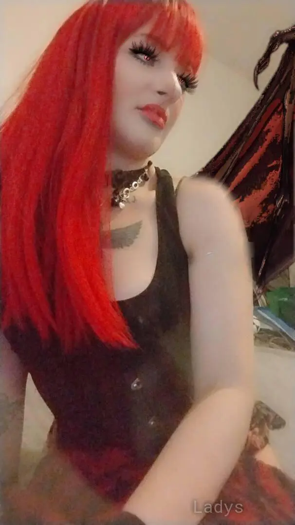 Pip Super, 30 years beautiful nude Toronto escorts girl, height 152 sm, Weight 47 kg
