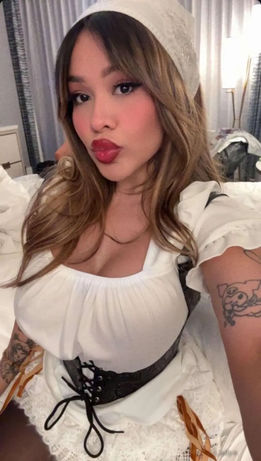 Rose5834, 27 years beautiful nude Toronto escorts girl, height 126 sm, Weight 43 kg