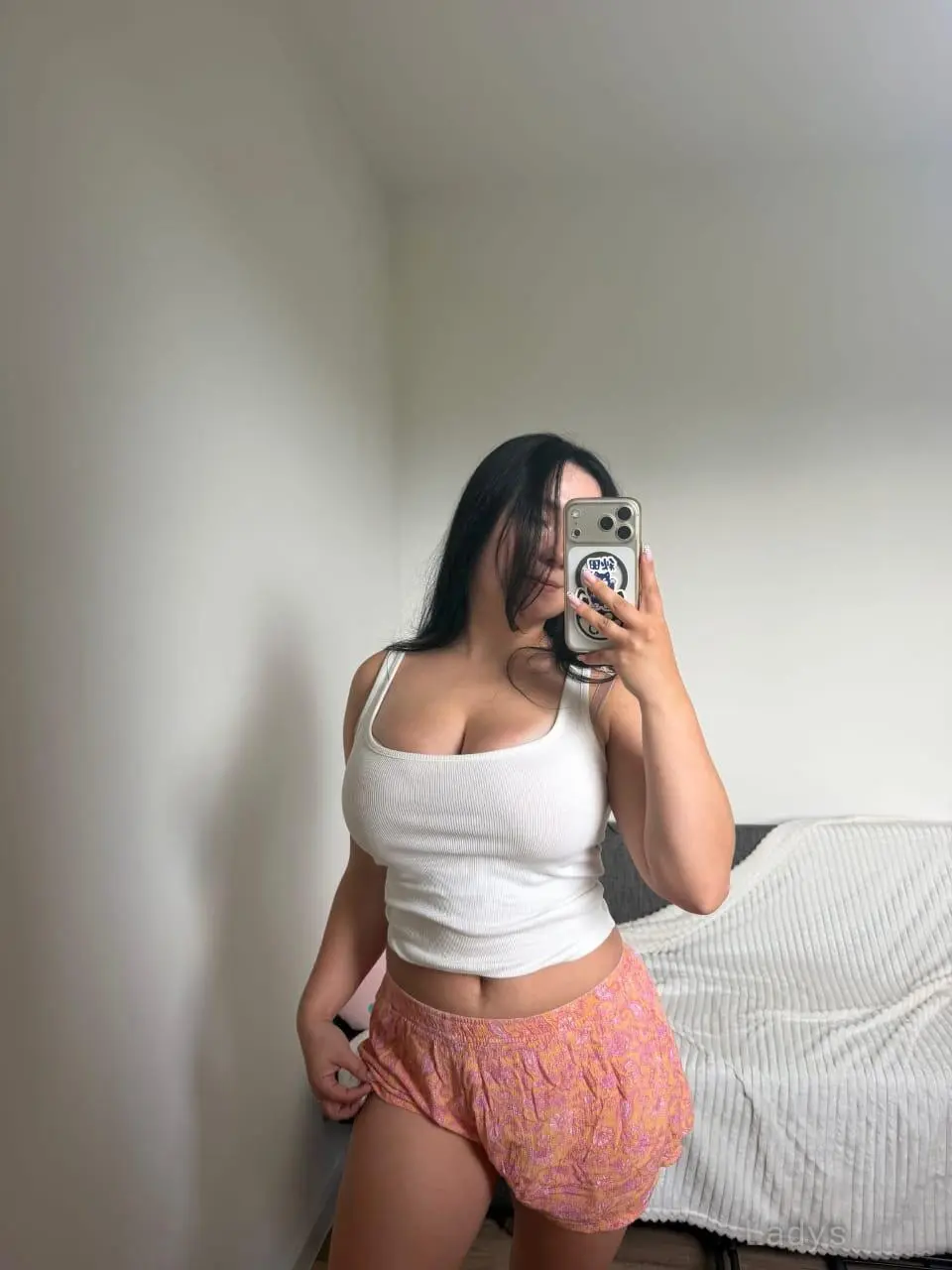Annick, 30 years old Toulouse escort girl with big tits, height 154 sm, Weight 61 kg