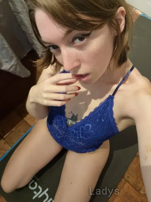 Daisy mitcho, 25 years beautiful nude Toulouse escorts girl, height 126 sm, Weight 42 kg