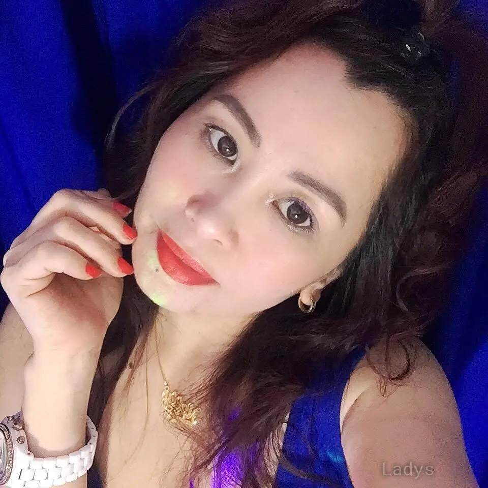 Arya, 23 years old Tunis escort girl with big tits, height 150 sm, Weight  kg