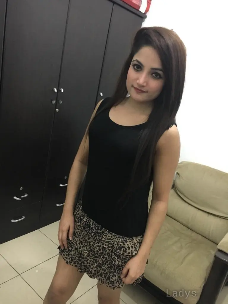 Jenny, 24 years old Udaipur escort girl with big tits, height 154 sm, Weight  kg