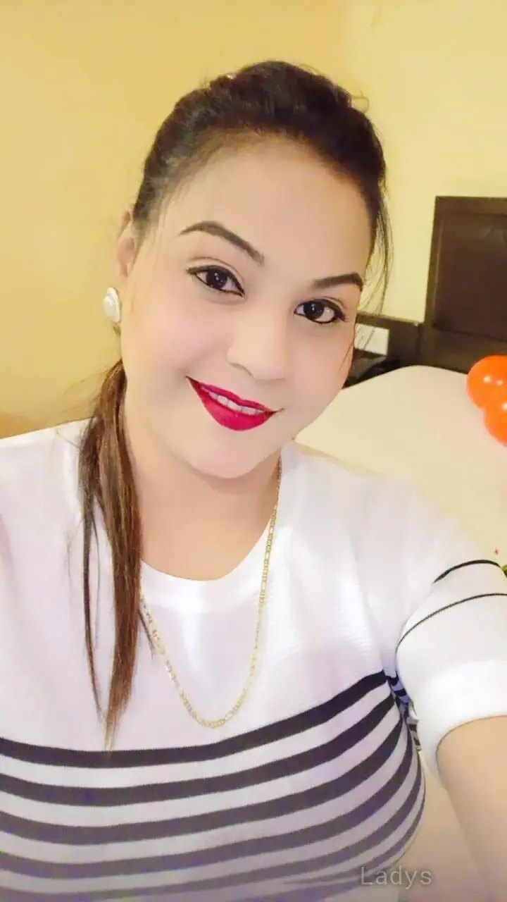 Lana, 22 years beautiful nude Udaipur escorts girl, height 154 sm, Weight kg