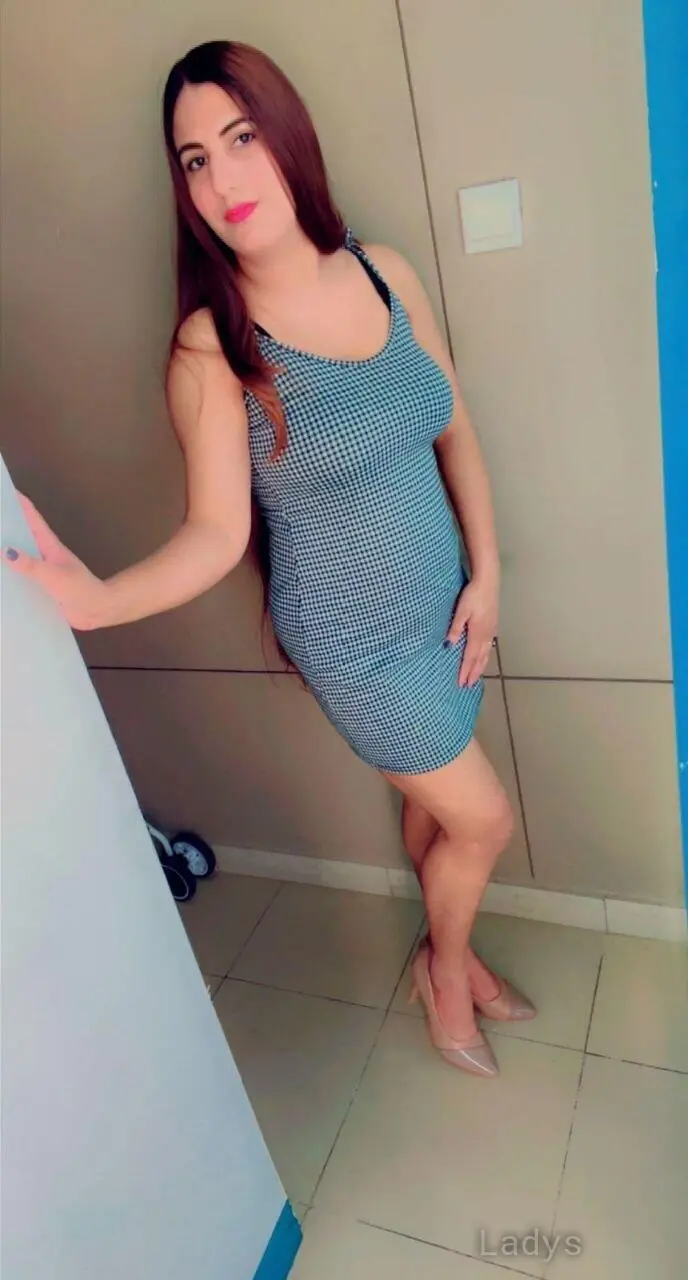 Lola, 24 years beautiful nude Udaipur escorts girl, height 154 sm, Weight kg