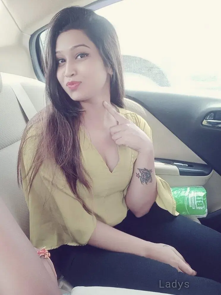 Vadodara, 21 years old Vadodara escort girl with big tits, height 153 sm, Weight  kg
