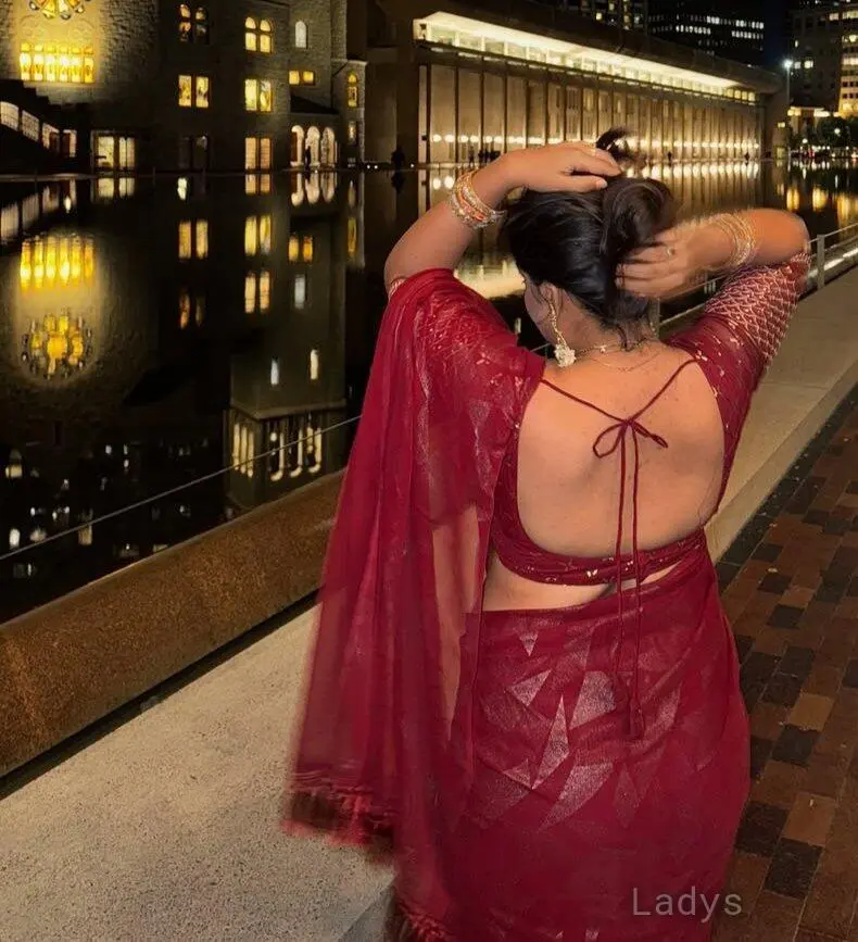 Julia, 28 years beautiful nude Vadodara escorts girl, height 161 sm, Weight kg