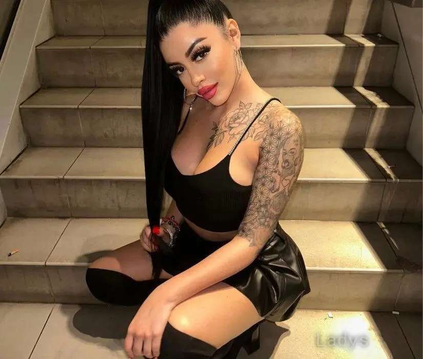 Sofia, 22 years old Valencia escort girl with big tits, height 167 sm, Weight 56 kg