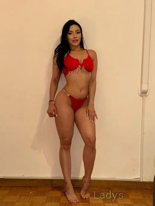 Emily, 22 years beautiful nude Valencia escorts girl, height 160 sm, Weight 53 kg