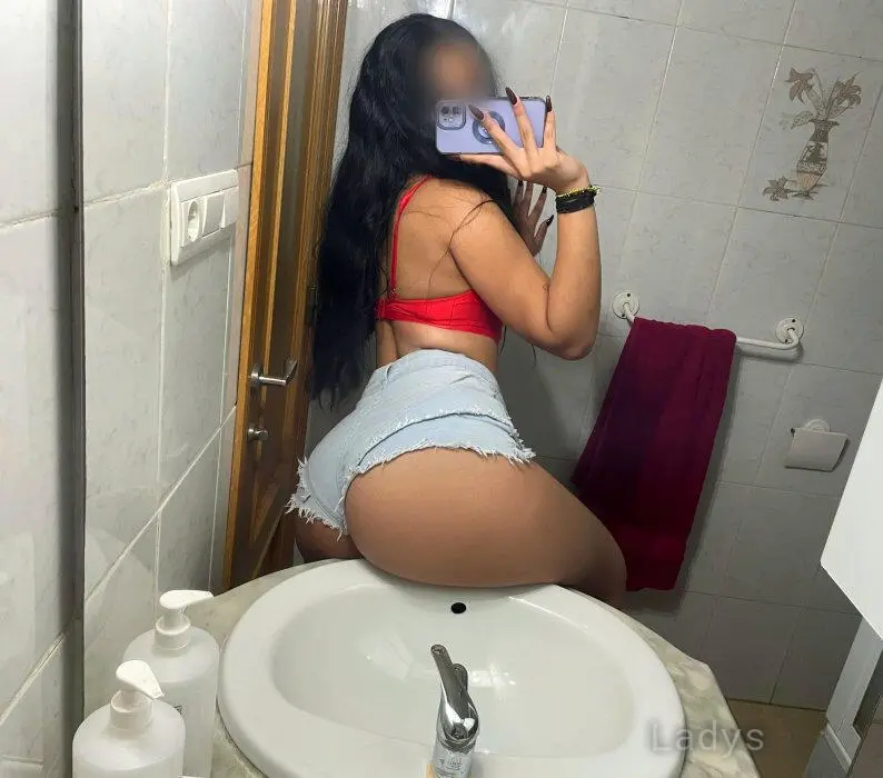 Mel, 19 years beautiful nude Valencia escorts girl, height 165 sm, Weight 56 kg