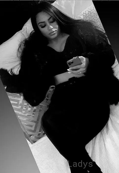 Nadia, 29 years beautiful nude Valencia escorts girl, height 167 sm, Weight 55 kg