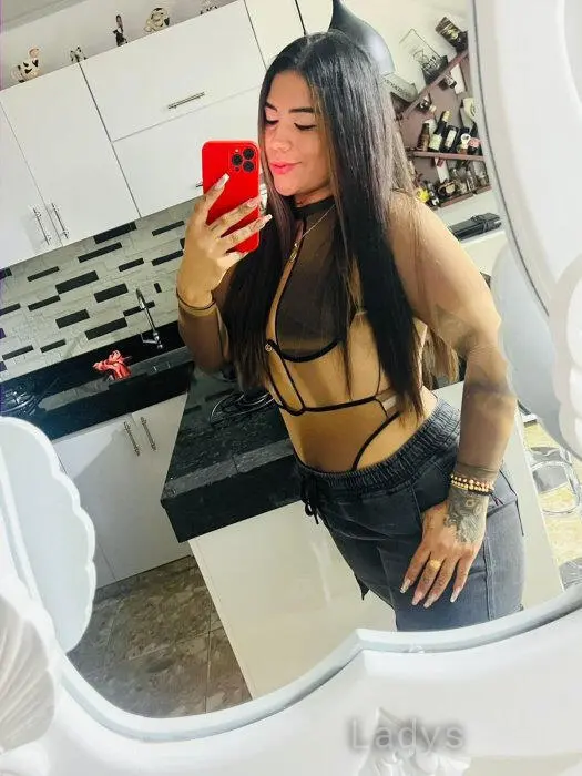 Paulina, 24 years beautiful nude Valencia escorts girl, height 158 sm, Weight 64 kg